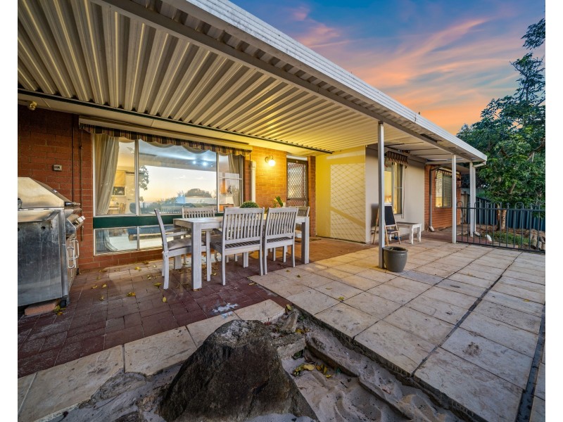 137 Gooseberry Hill Road, Gooseberry Hill WA 6076