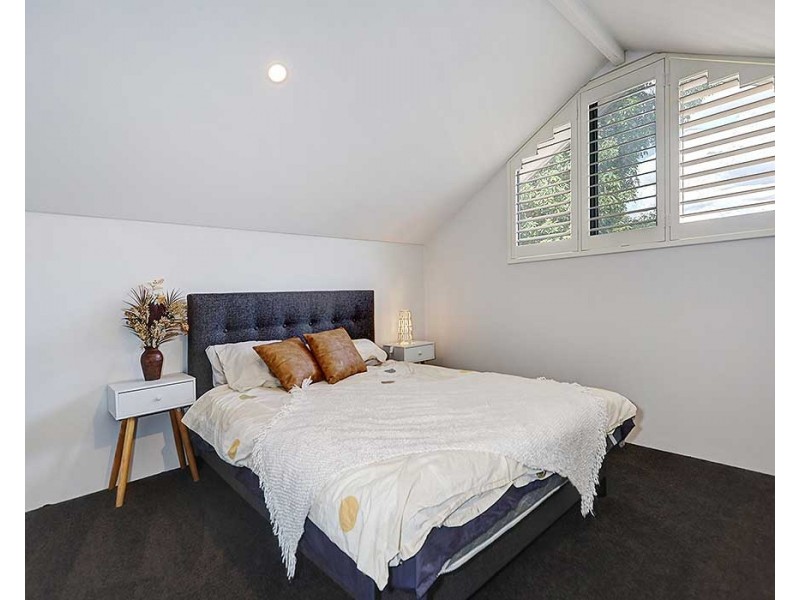 4/126 Bushmead Road, Hazelmere WA 6055