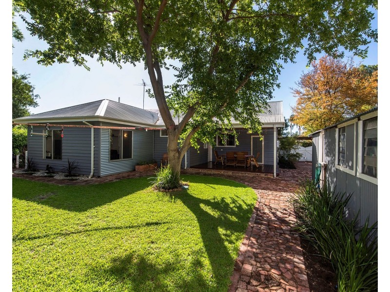 41 Cyril Road, High Wycombe WA 6057