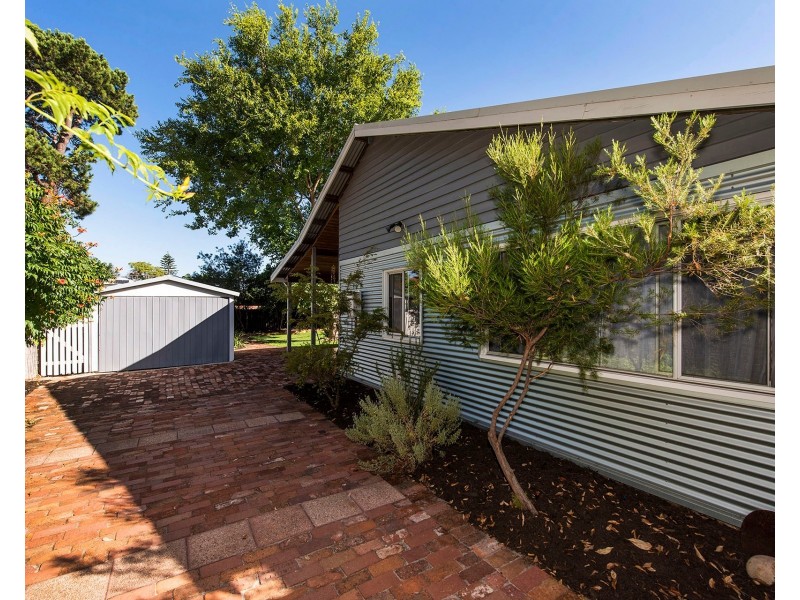 41 Cyril Road, High Wycombe WA 6057