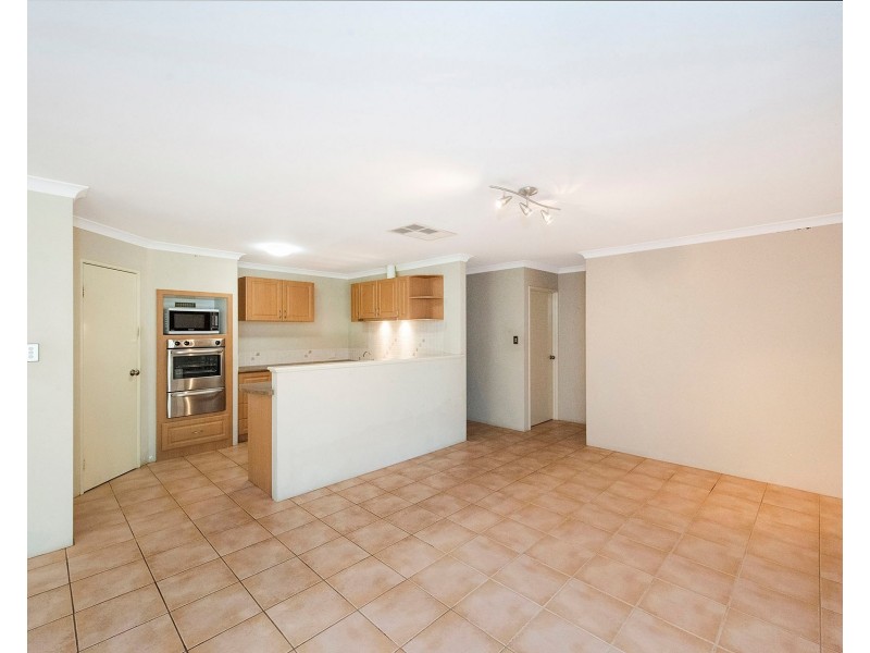 20 Oldham Pass, High Wycombe WA 6057