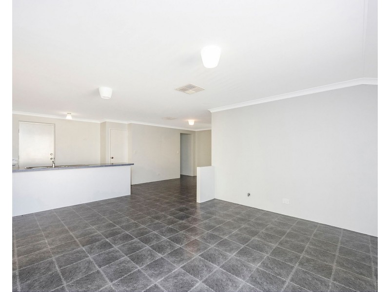 14 Passionfruit Way, Forrestfield WA 6058