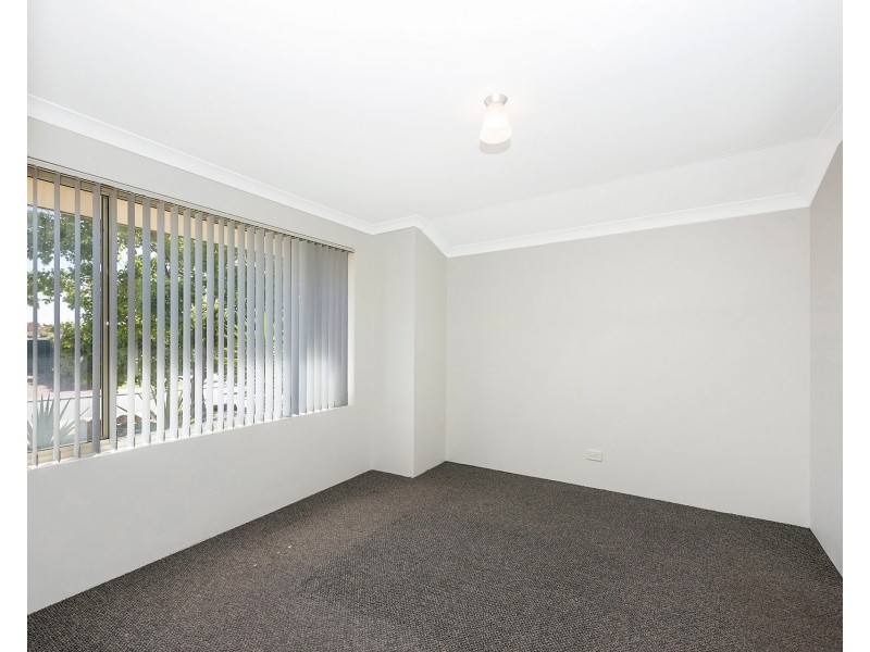 14 Passionfruit Way, Forrestfield WA 6058