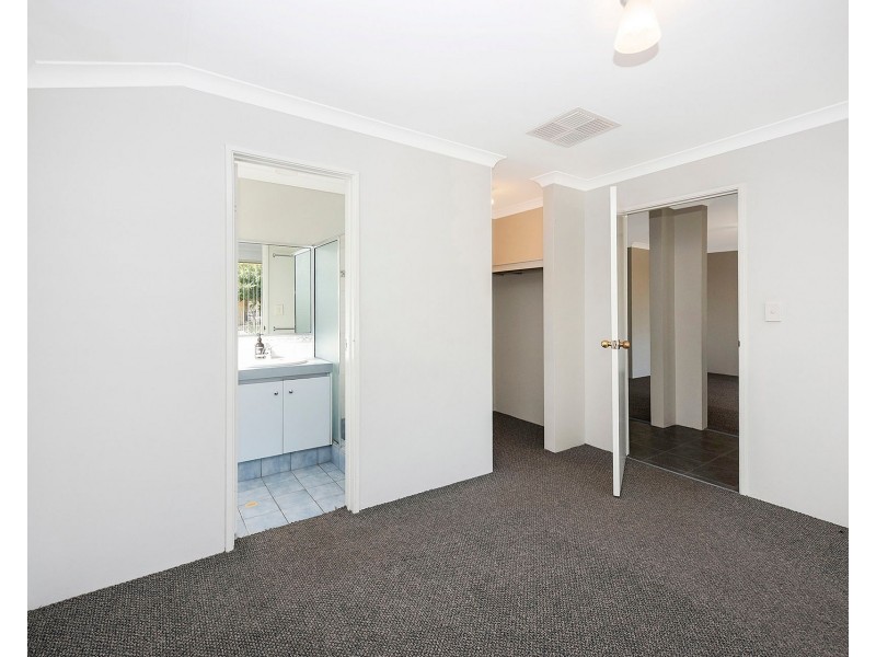 14 Passionfruit Way, Forrestfield WA 6058