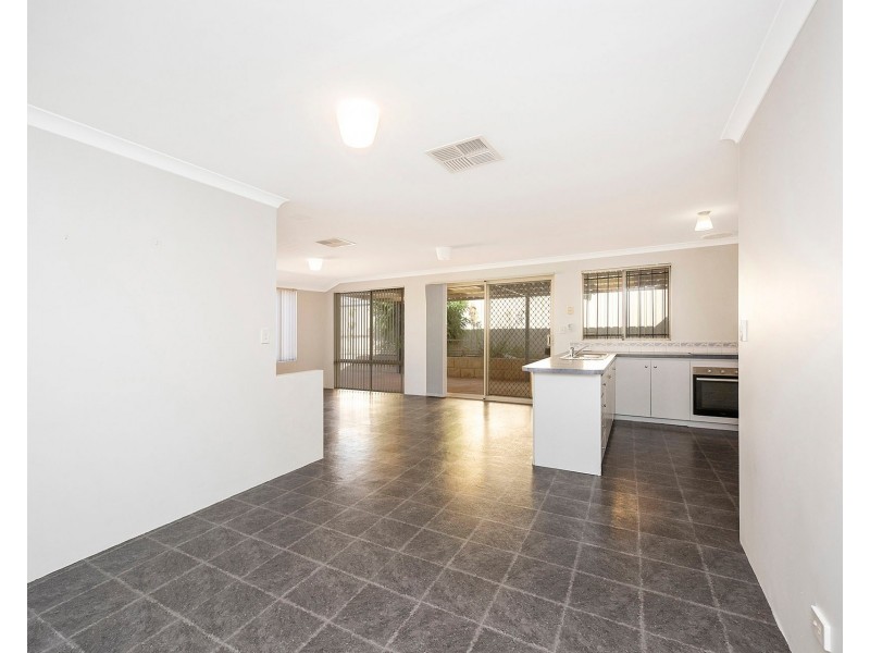 14 Passionfruit Way, Forrestfield WA 6058