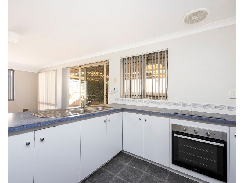 14 Passionfruit Way, Forrestfield WA 6058