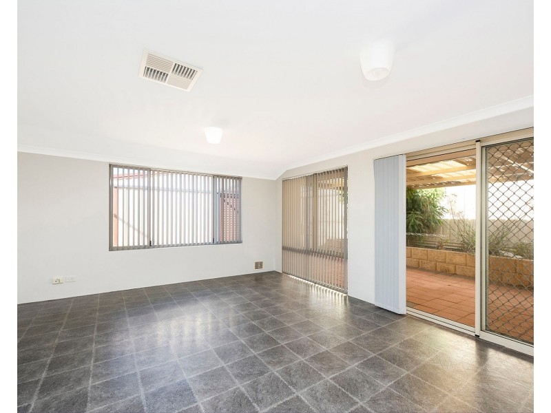 14 Passionfruit Way, Forrestfield WA 6058