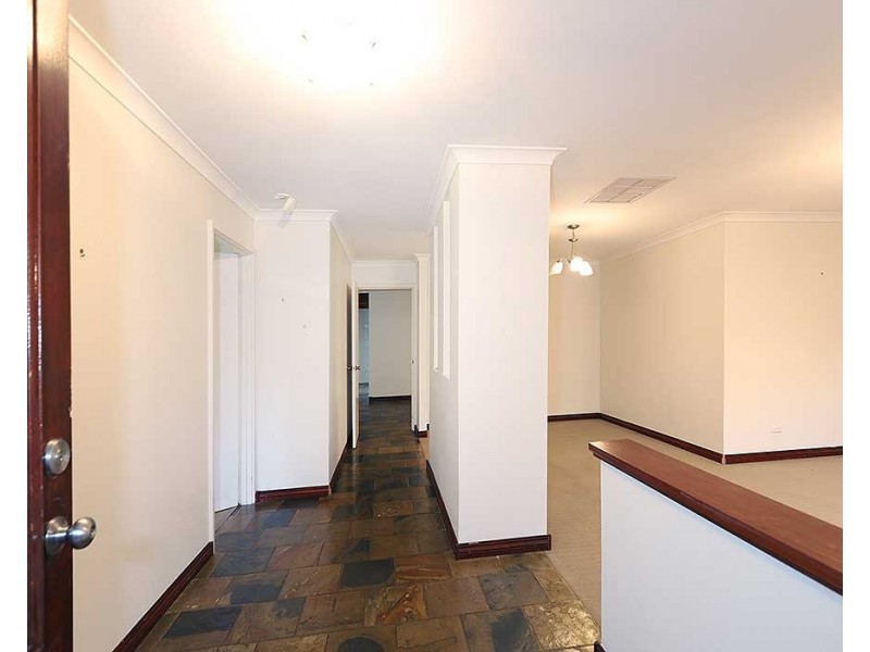 6 Cottingley Place, Swan View WA 6056