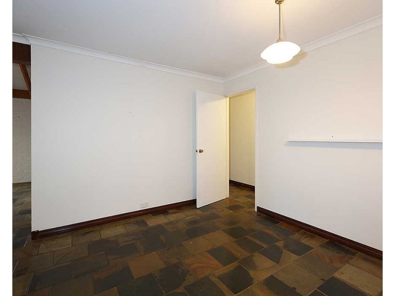 6 Cottingley Place, Swan View WA 6056