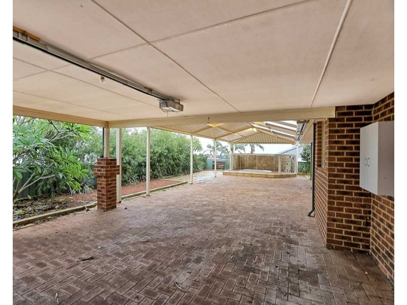 6 Cottingley Place, Swan View WA 6056