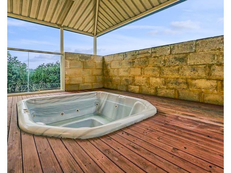 6 Cottingley Place, Swan View WA 6056