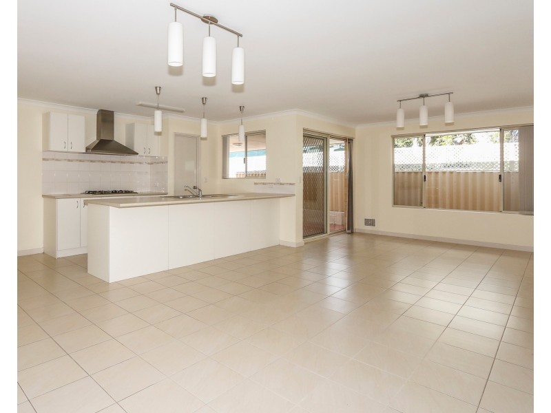 15A Parkfield Road, Kelmscott WA 6111