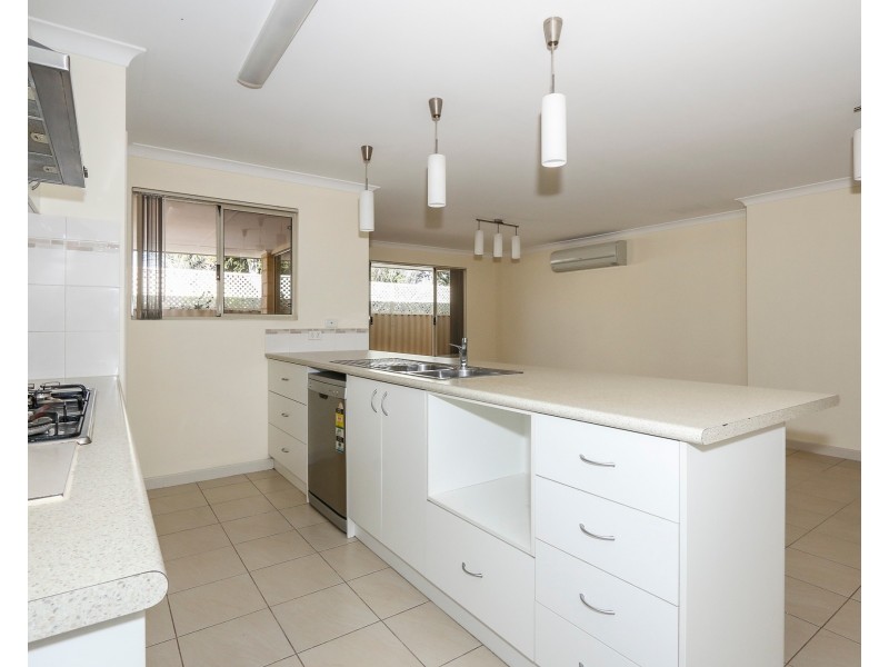 15A Parkfield Road, Kelmscott WA 6111