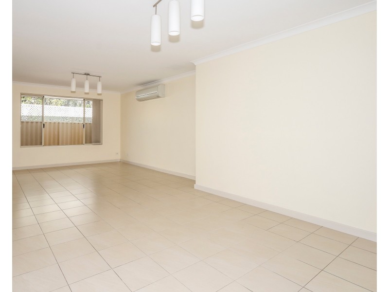 15A Parkfield Road, Kelmscott WA 6111