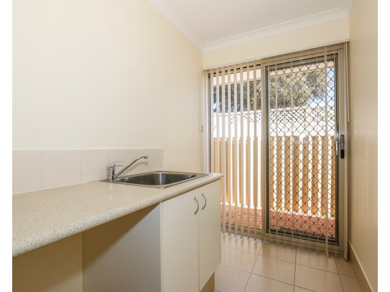 15A Parkfield Road, Kelmscott WA 6111