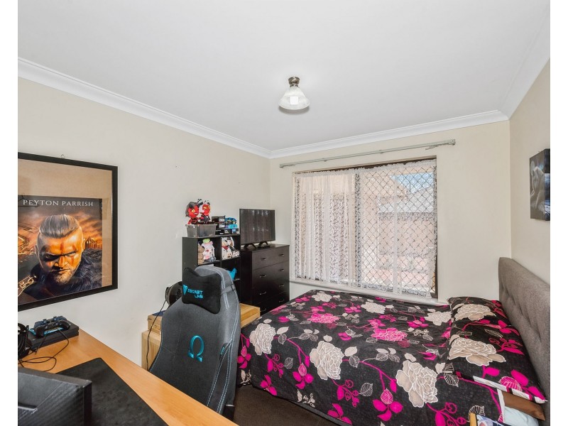 15 Parkfield Road, Kelmscott WA 6111