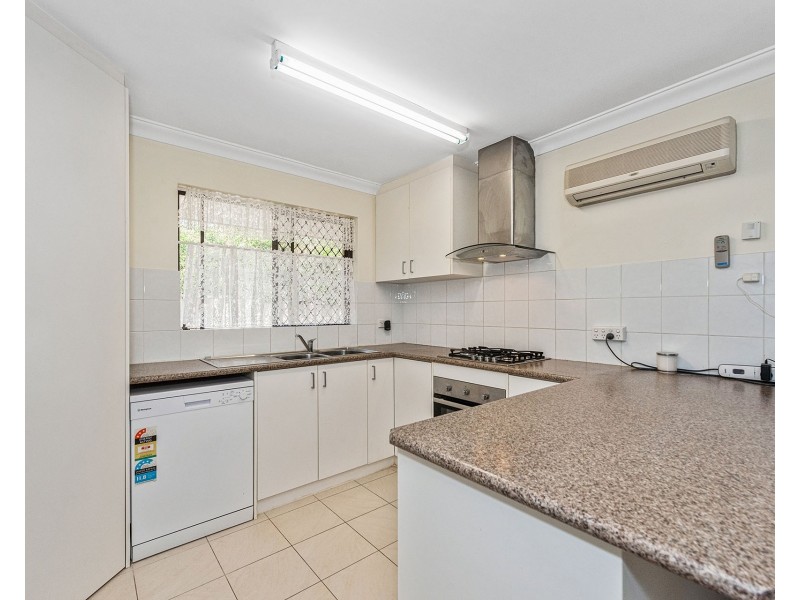 15 Parkfield Road, Kelmscott WA 6111