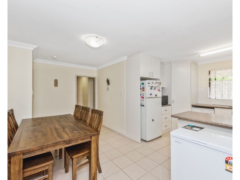 15 Parkfield Road, Kelmscott WA 6111