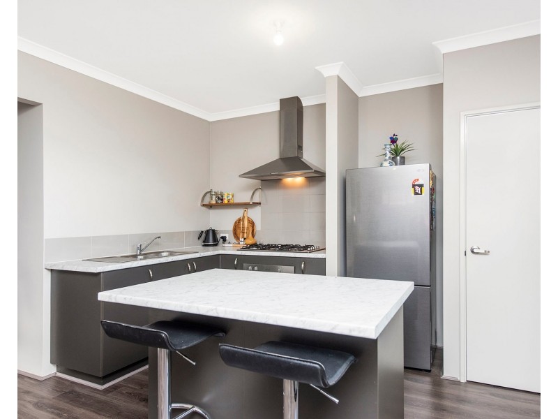 6 Rowell Gardens, High Wycombe WA 6057