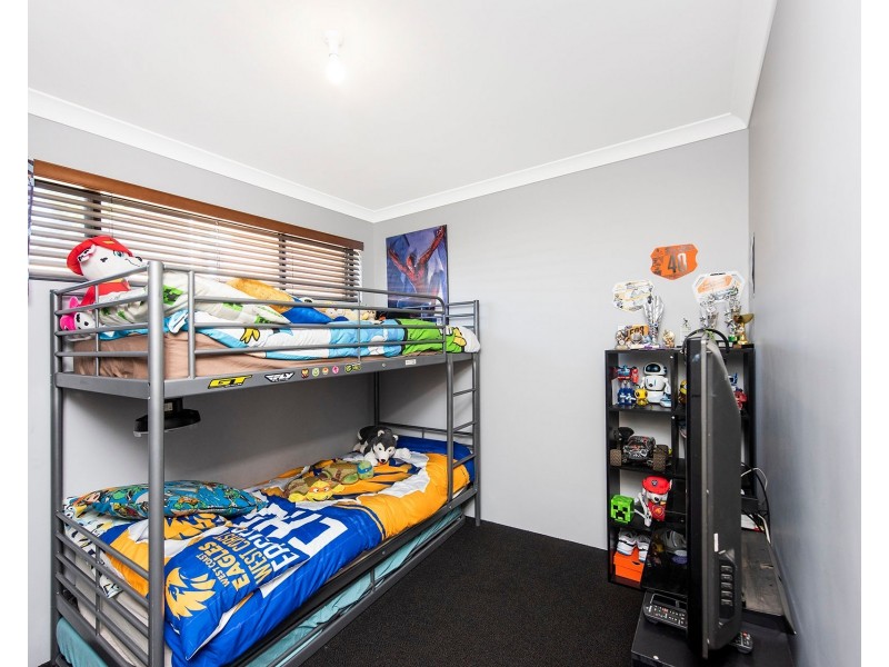 6 Rowell Gardens, High Wycombe WA 6057