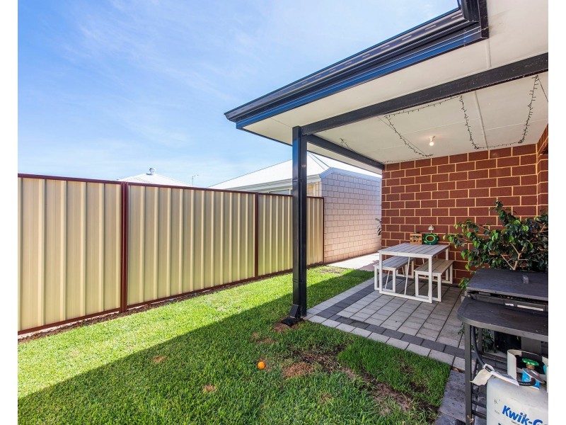 6 Rowell Gardens, High Wycombe WA 6057