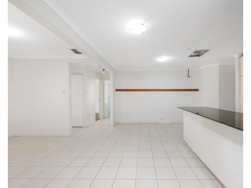 15 Coola Place, High Wycombe WA 6057