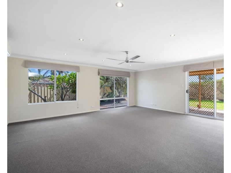 15 Coola Place, High Wycombe WA 6057