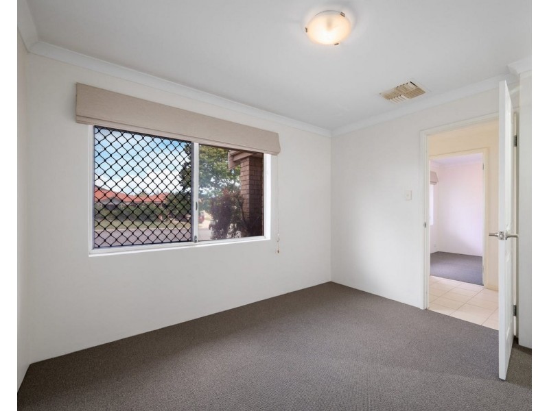 15 Coola Place, High Wycombe WA 6057