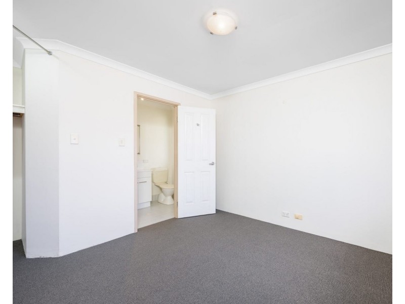 15 Coola Place, High Wycombe WA 6057