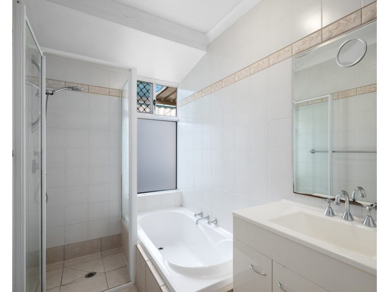 15 Coola Place, High Wycombe WA 6057