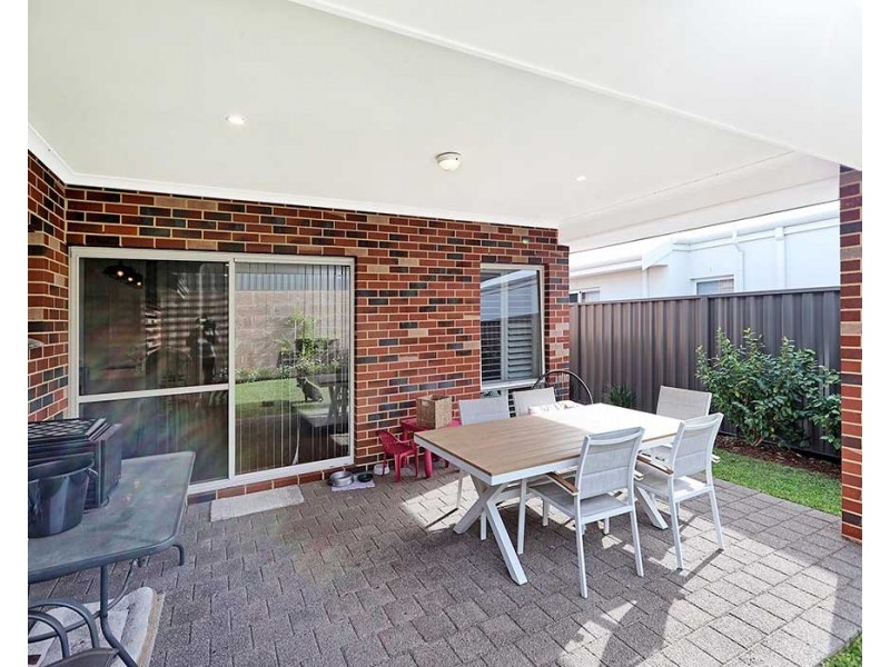 21 Lockhart Crescent, South Guildford WA 6055