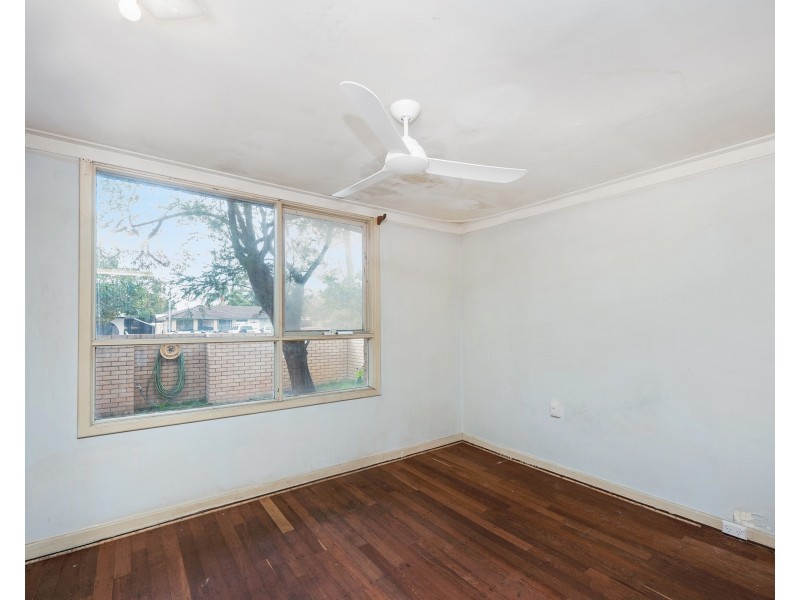 4 Murray Drive, High Wycombe WA 6057