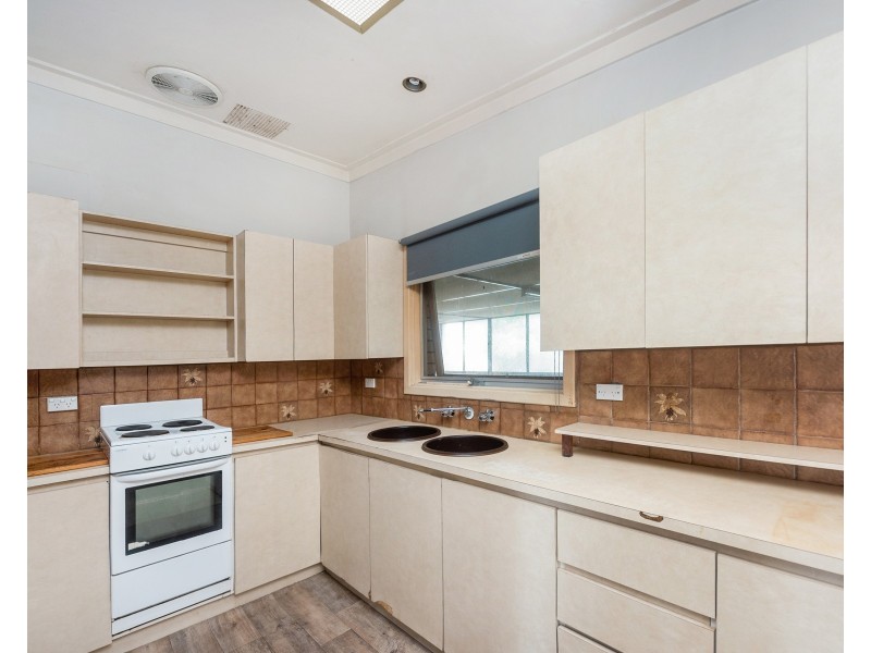 4 Murray Drive, High Wycombe WA 6057