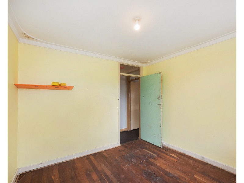 4 Murray Drive, High Wycombe WA 6057