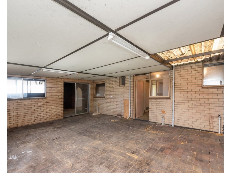 4 Murray Drive, High Wycombe WA 6057