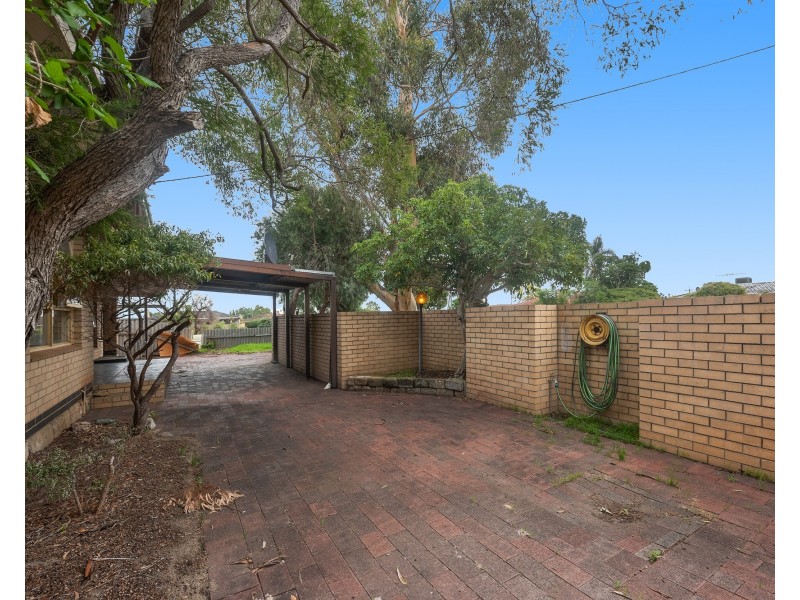 4 Murray Drive, High Wycombe WA 6057