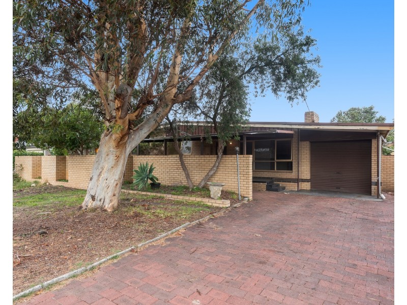 4 Murray Drive, High Wycombe WA 6057