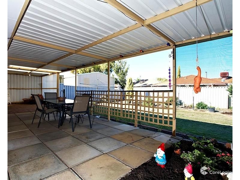 6 Combellack Way, High Wycombe WA 6057