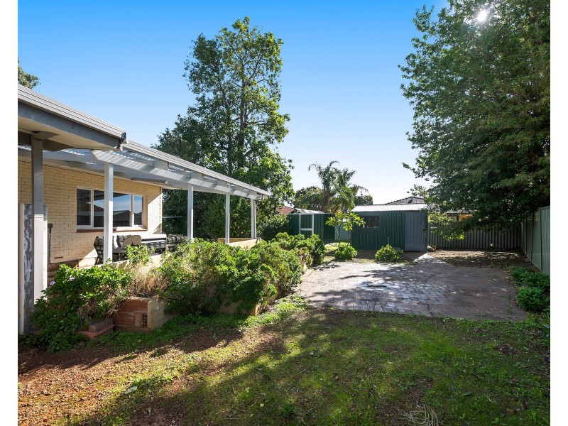 14 Kathleen Close, Maida Vale WA 6057