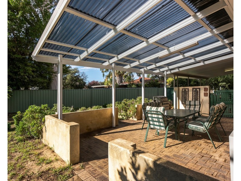 14 Kathleen Close, Maida Vale WA 6057