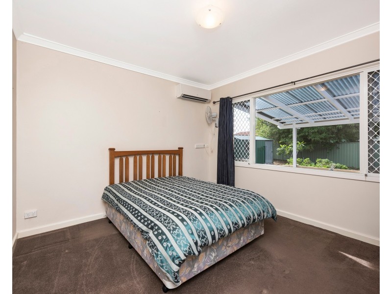 14 Kathleen Close, Maida Vale WA 6057