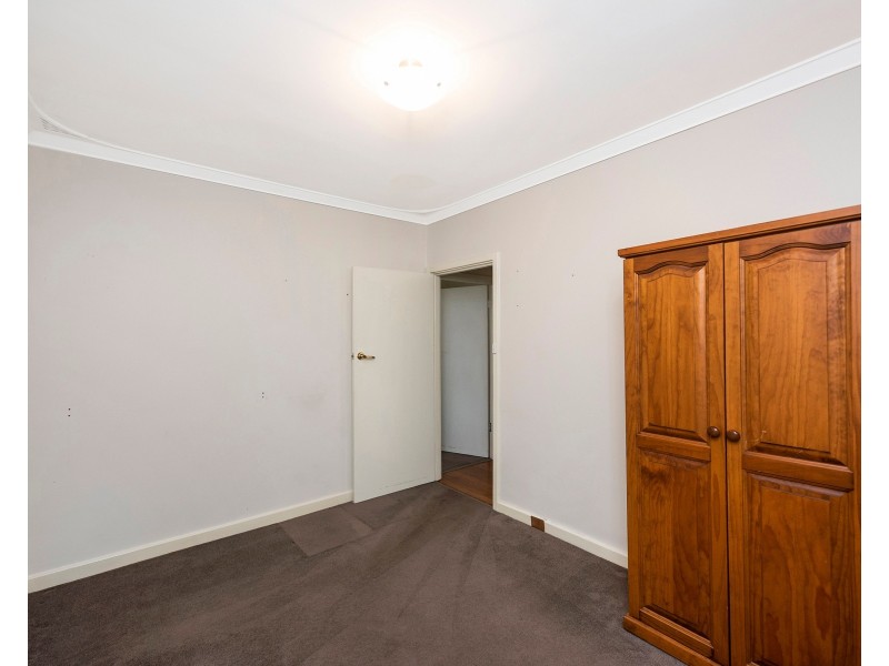 14 Kathleen Close, Maida Vale WA 6057