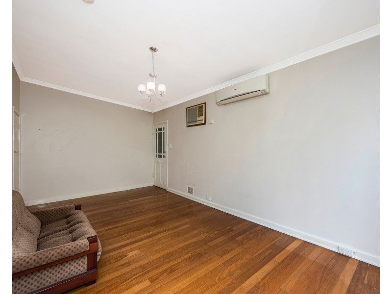 14 Kathleen Close, Maida Vale WA 6057