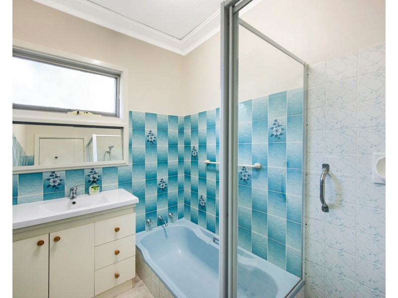 14 Kathleen Close, Maida Vale WA 6057