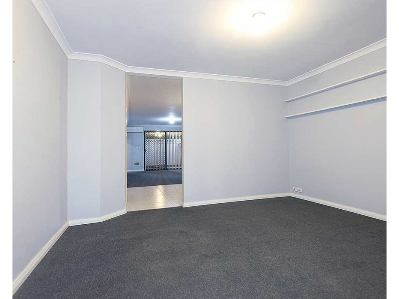 8 Hodges Street, Middle Swan WA 6056