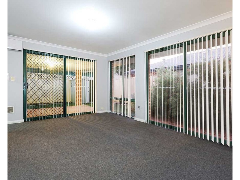 8 Hodges Street, Middle Swan WA 6056