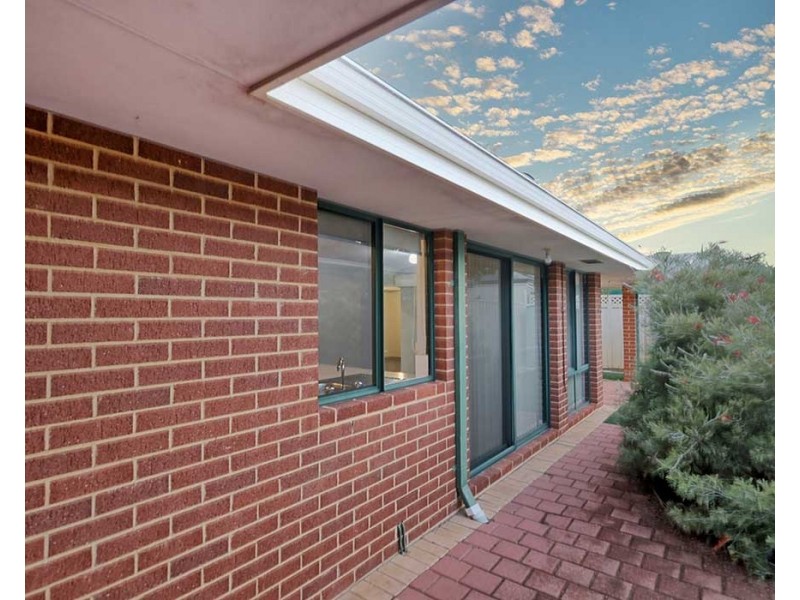 8 Hodges Street, Middle Swan WA 6056