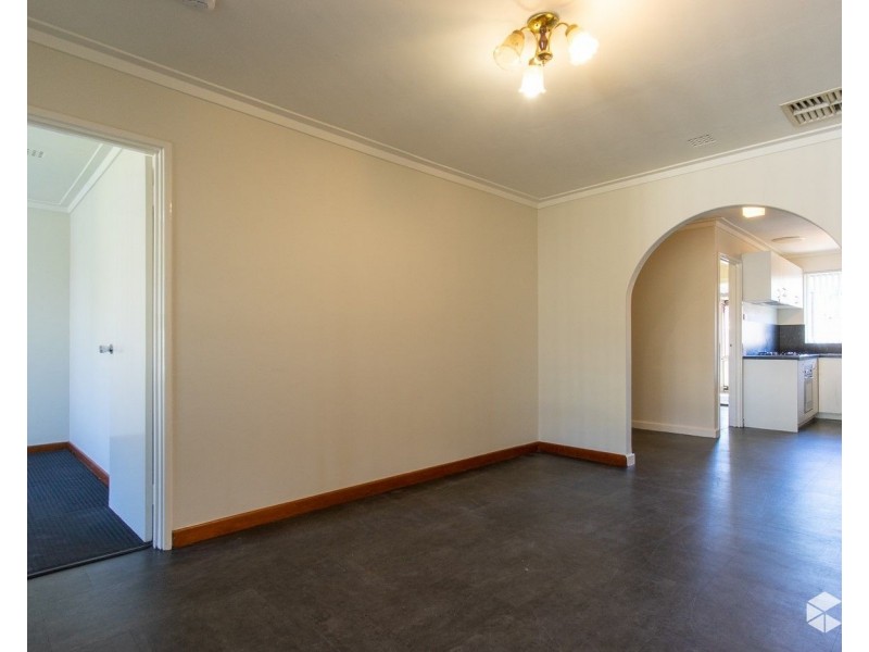 124A Thomas Street, Queens Park WA 6107