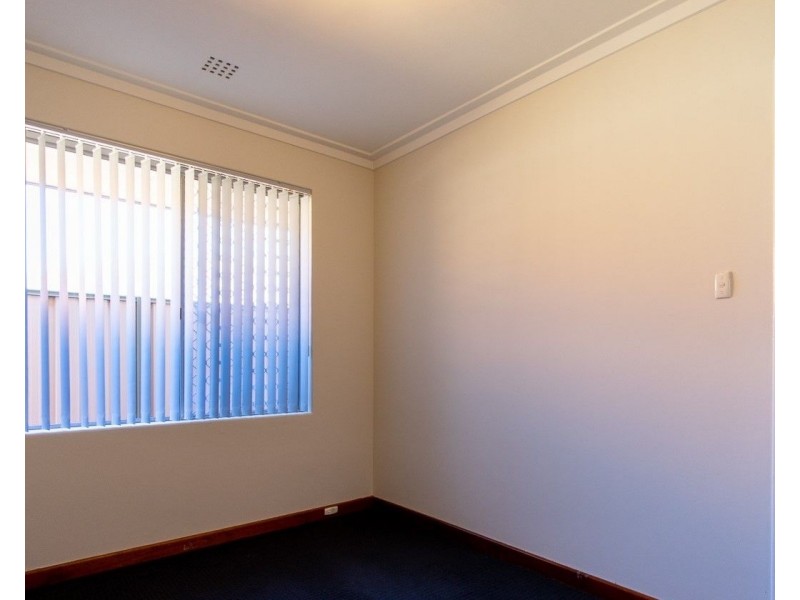 124A Thomas Street, Queens Park WA 6107