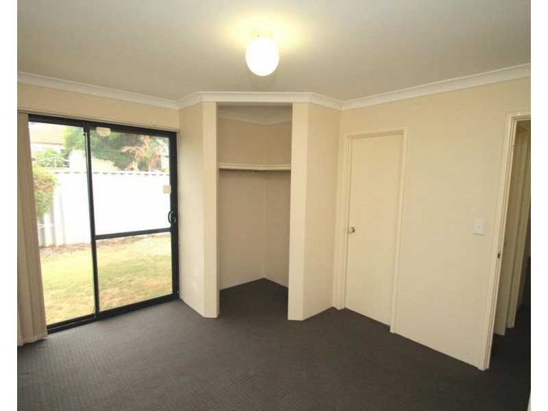 4/28 Holmesdale Road, Woodbridge WA 6056